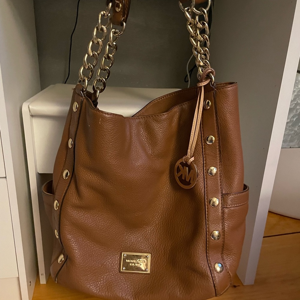 One of a kind authentic Micheal Kors purse.